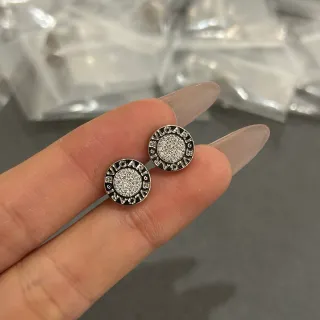 Bvlgari B.zero1 Rock Pavé স্টাড ইয়াররিংস