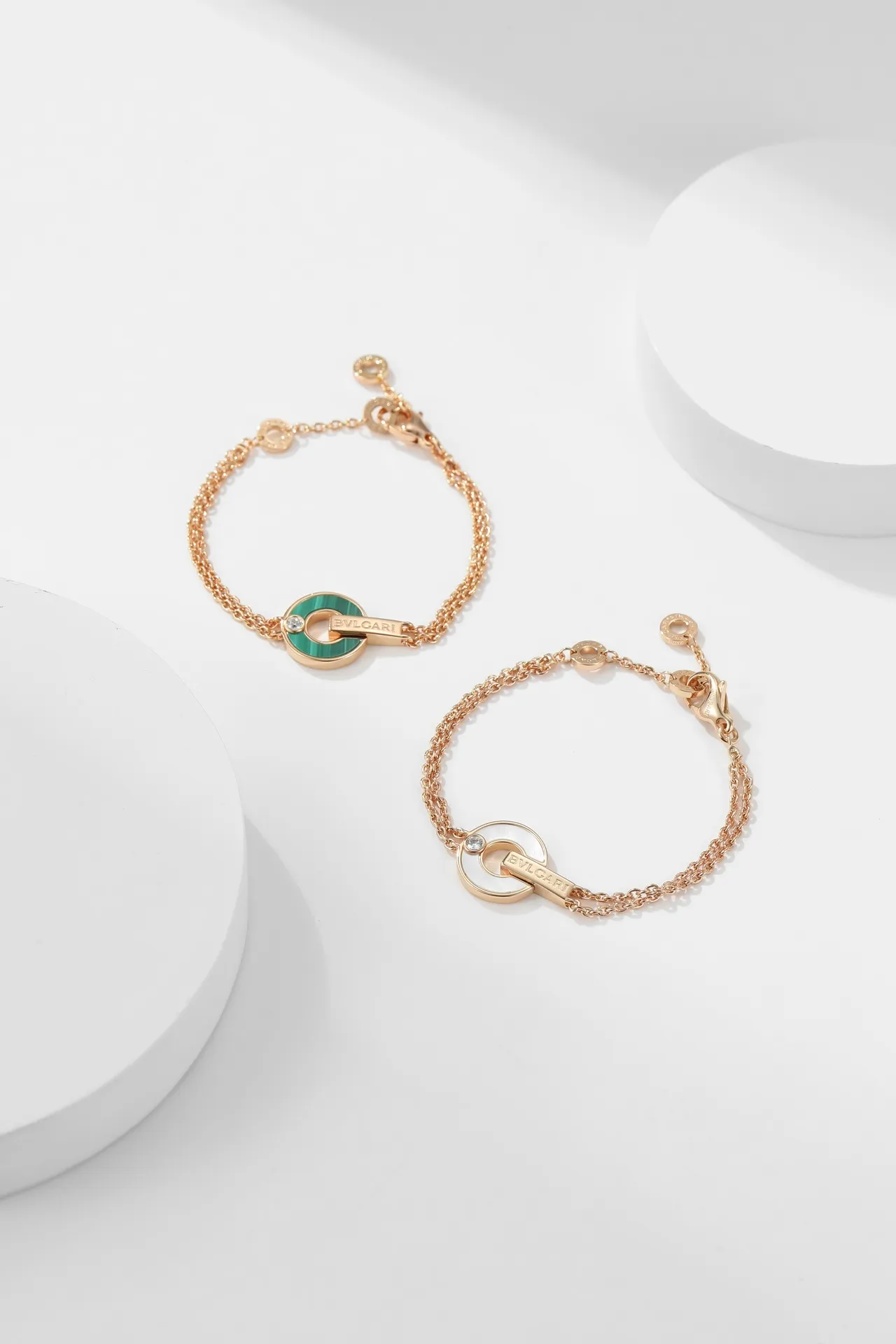 Bvlgari B.zero1 রোজ গোল্ড টোন এনামেল এবং মাদার-অফ-পার্ল ব্রেসলেট 6