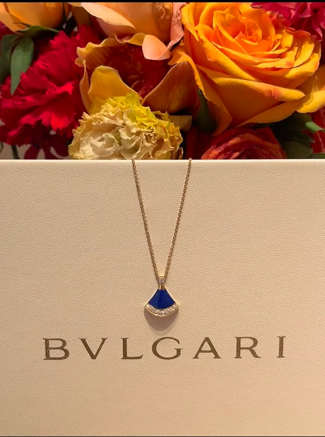 Bvlgari Divas' Dream Collier à l'émail bleu et diamants 5