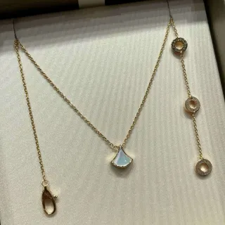 Bvlgari Divas’ Dream সোনালী সাদা চেইন পাখা আকারের পেন্ডেন্ট মালা