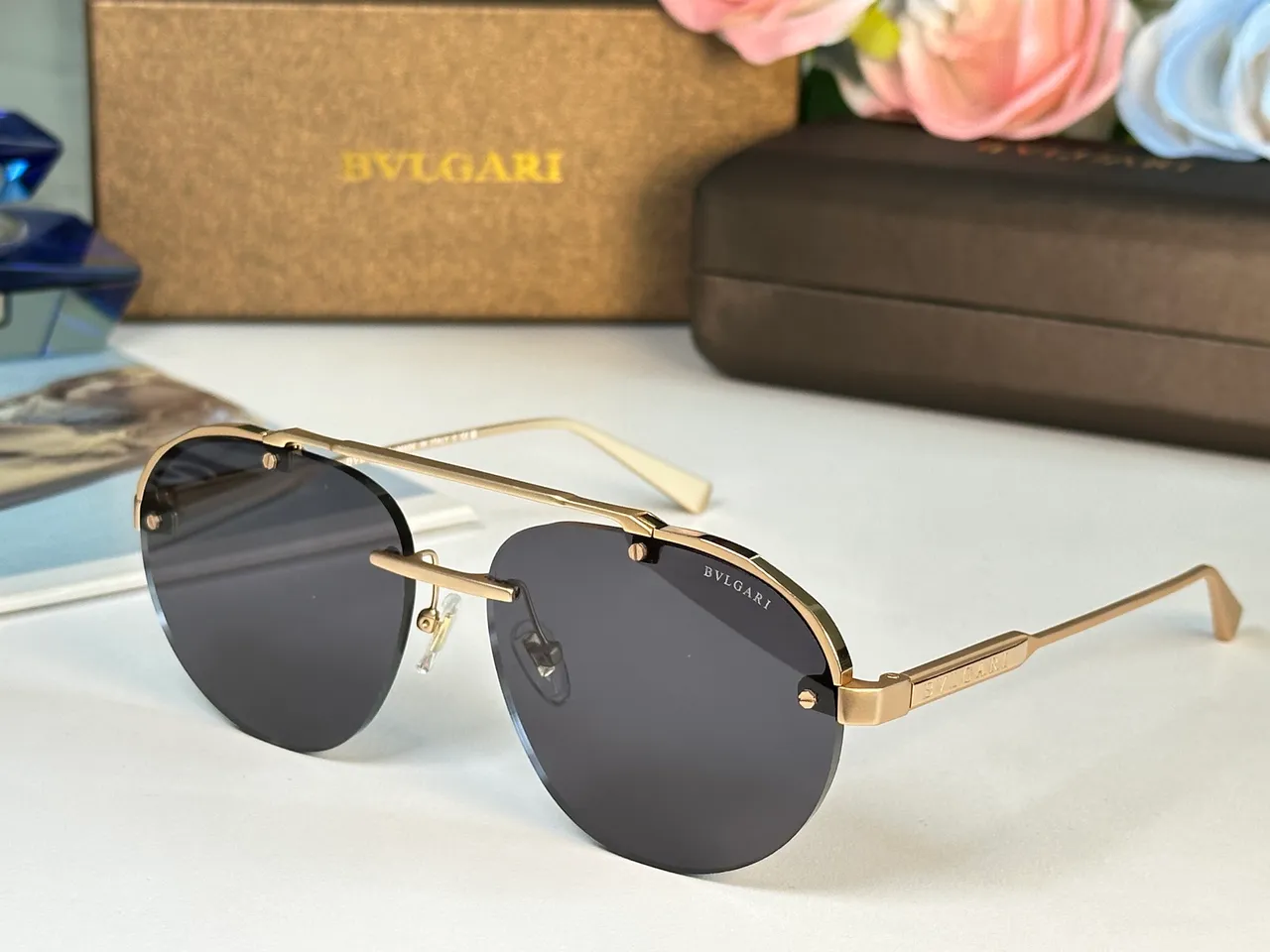 Bvlgari Octo Finissimo Negro Plateado Estilo Aviador Forma Escudo Lentes Gafas de sol 2