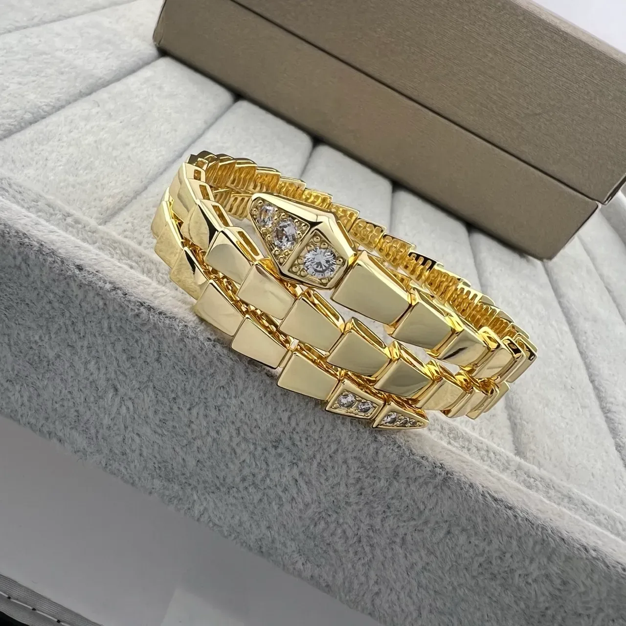 Bvlgari Serpenti Prata Dourado Serpente Enrolada Elos de Escamas Articulados Pulseira 4