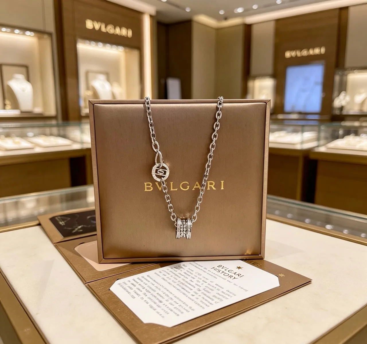 Bvlgari Collier Chaîne Curb Chunky Argent Blanc Bandes Pavé Diamantes 5