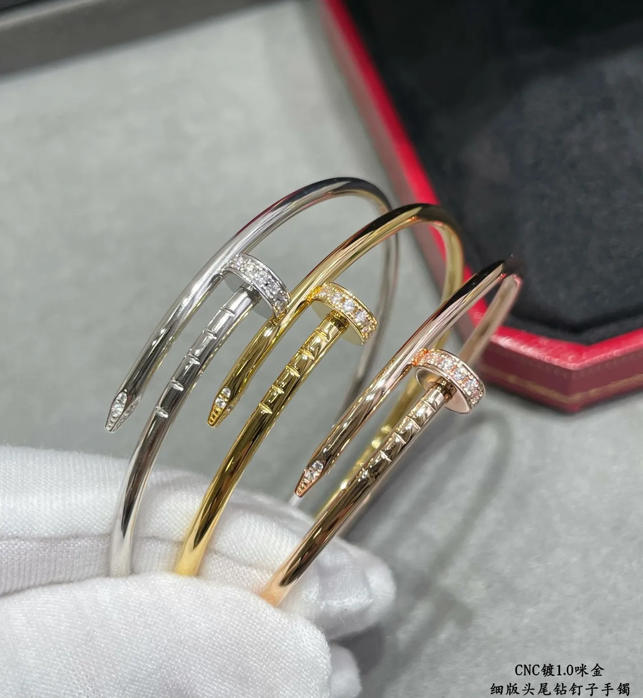 Cartier Juste un Clou Ouro e Prata Motivo de cabeça de prego Pavé-Set Diamantes Bracelete 2