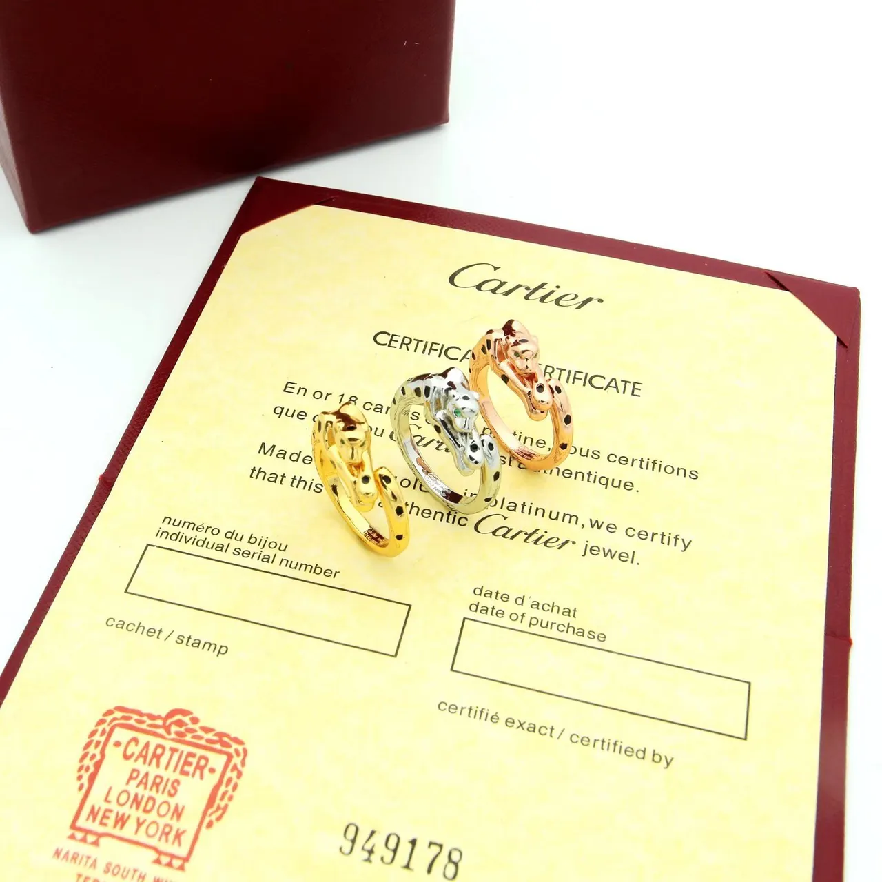 Anel Cartier Panthère Ouro Motivo de Cabeça de Pantera Negra Detalhe Corporal com Manchas 8