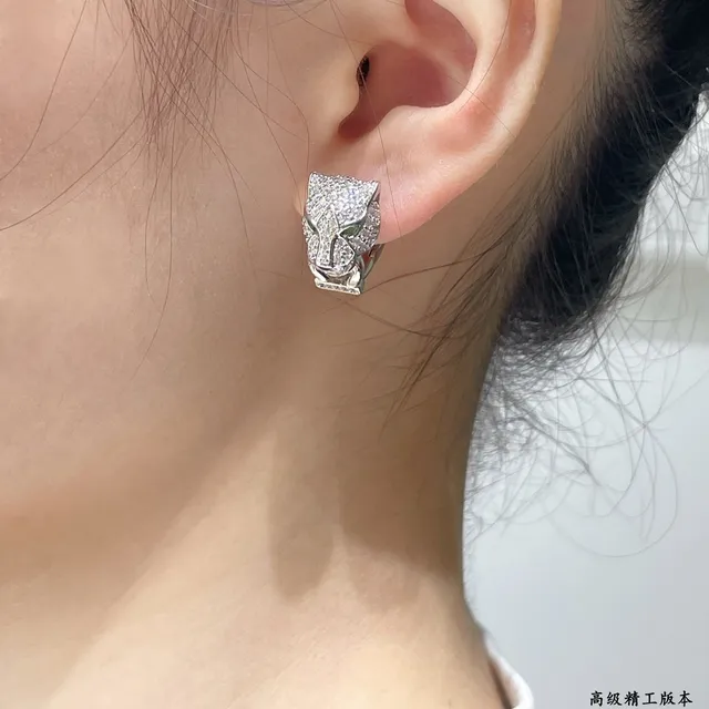 Cartier Panthère Boucles d'oreilles Tête de Panthère Pavé Cristal et Émeraude 8