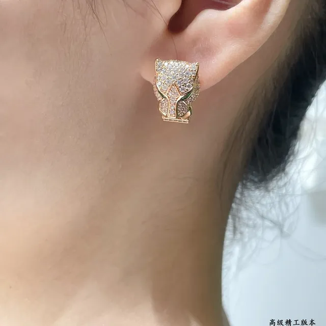 Cartier Panthère Boucles d'oreilles Tête de Panthère Pavé Cristal et Émeraude 9