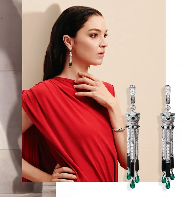 Cartier Panthère Motivo de Panther Diamantes e Cabochons Verdes Brincos 9