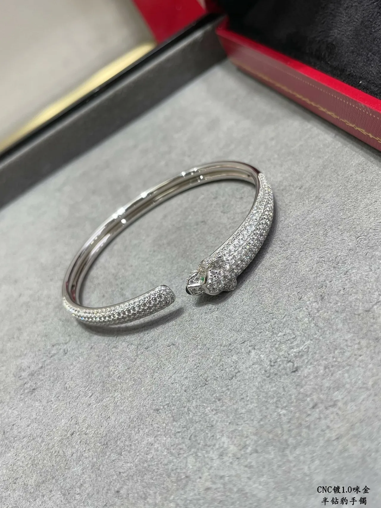 Cartier Panthère Pavé Panther Head Brazaletes Abiertos 7