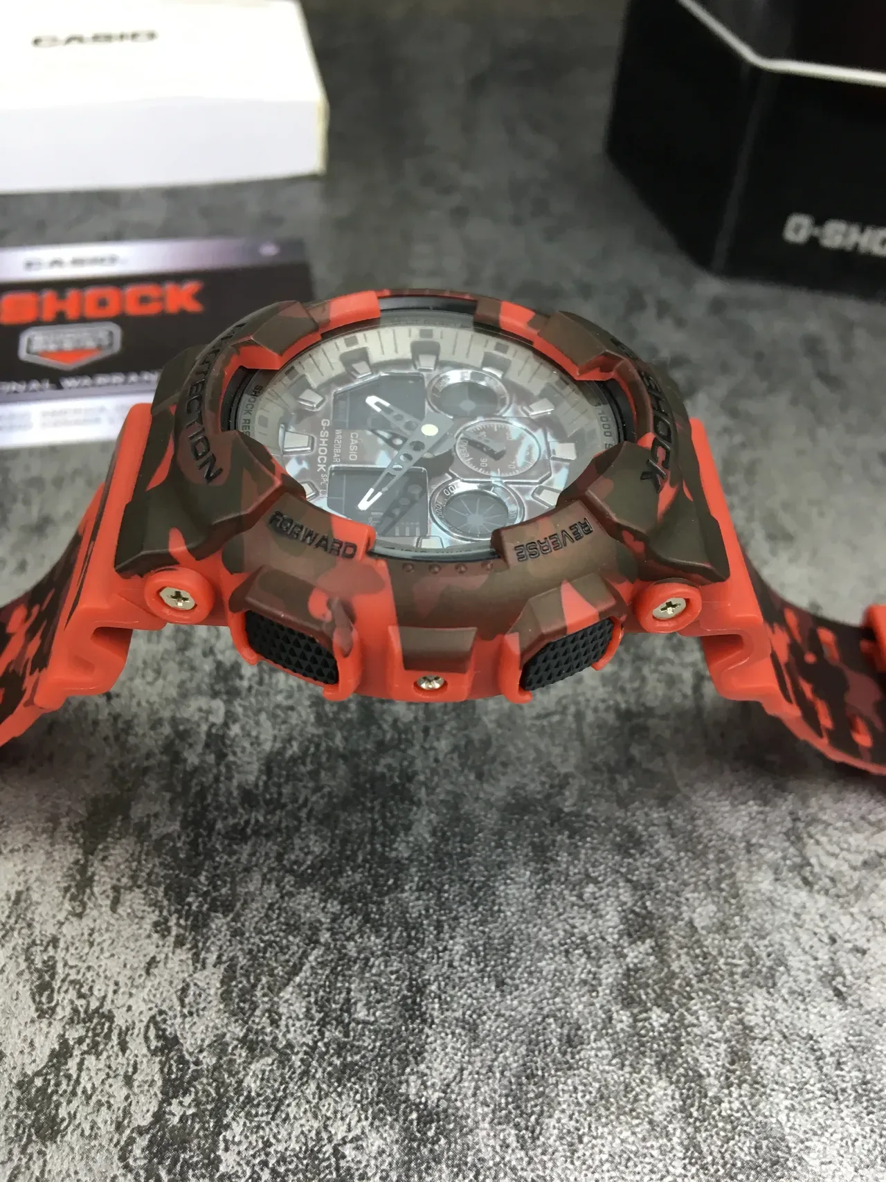 Casio G-Shock GA-100 Camouflage Orange Montre Sport 5