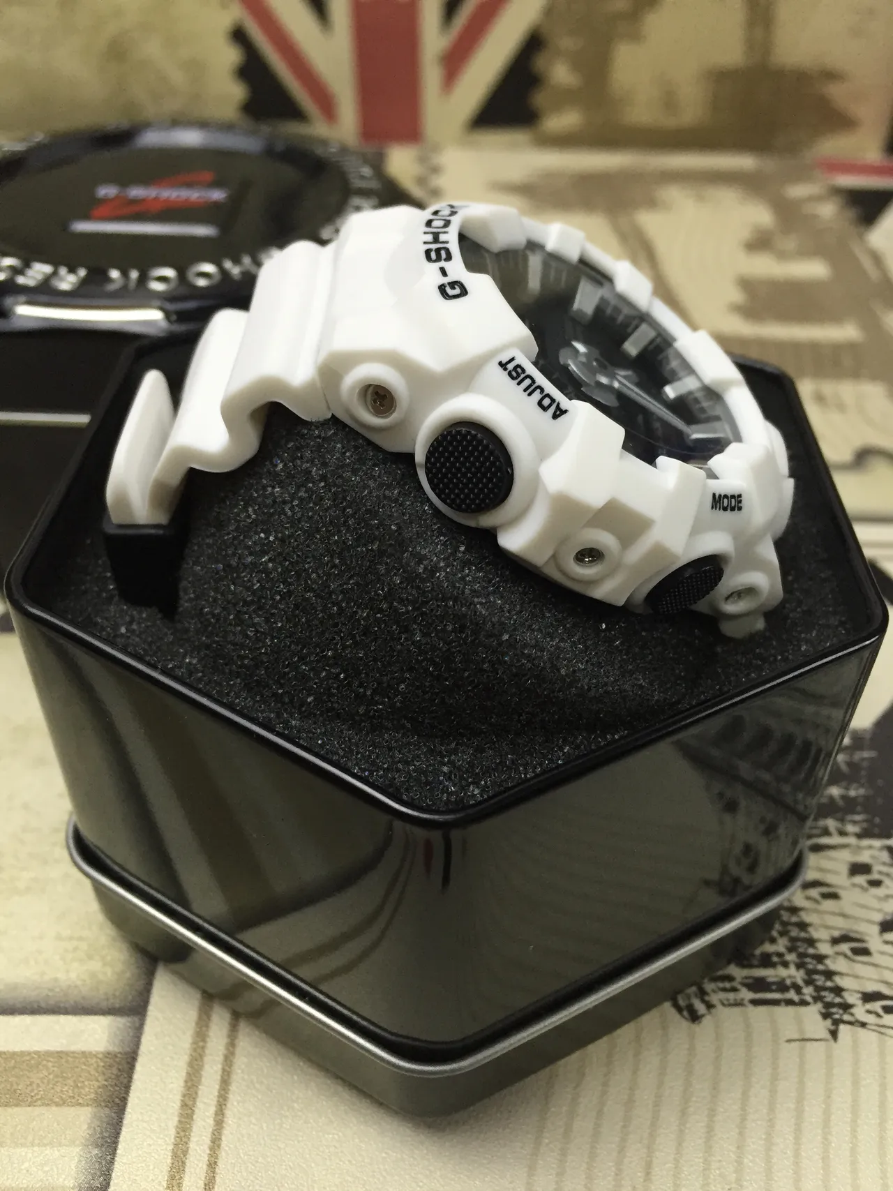 Casio G-Shock GA-100 ساعة رياضية ريزين أبيض 9