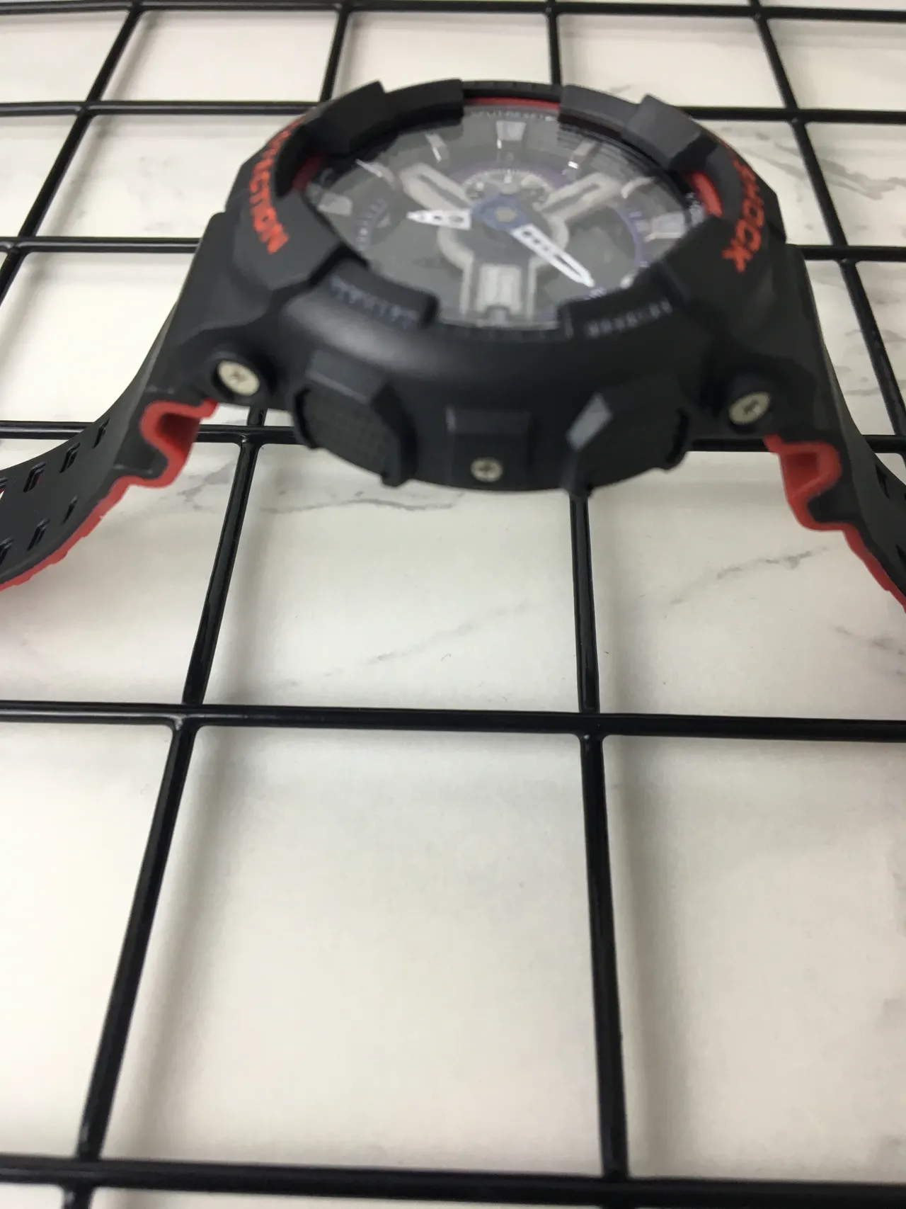 Casio G-Shock GA-110 Montre Sportive Noire et Rouge 4