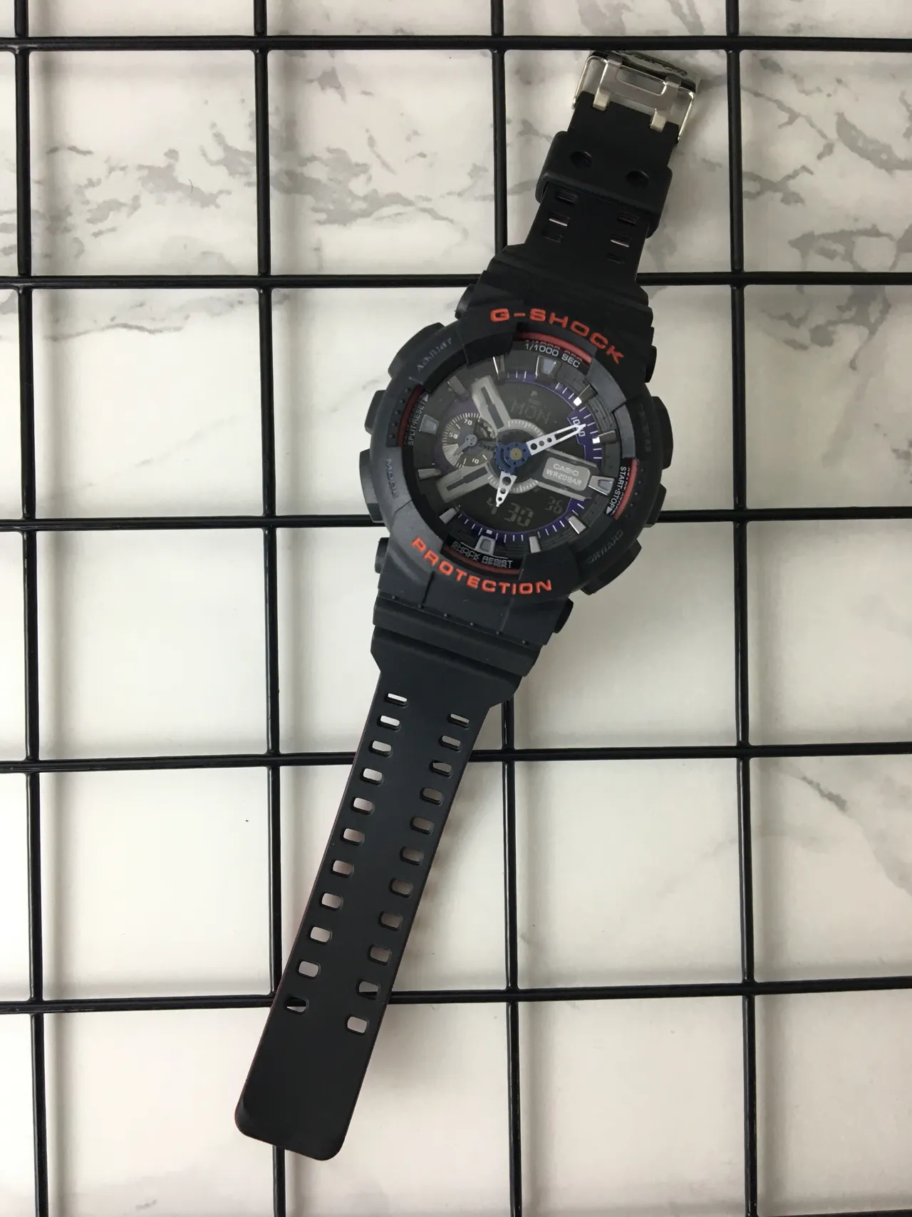 Casio G-Shock GA-110 Montre Sportive Noire et Rouge 6
