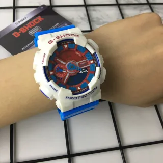 Casio G-Shock GA-110 أبيض أزرق أحمر ساعة رياضية