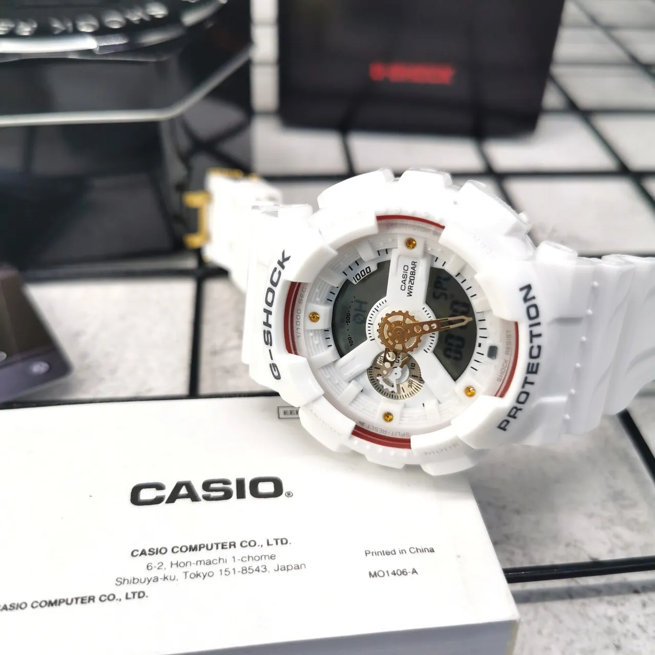 Casio G-Shock Blanc Rouge Hybride Analogique-Digital Détail Engrenages Exposés Montre 6
