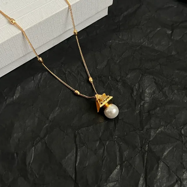 Celine Collier Chaîne à Perles Dorée avec Pendentif Perle 3