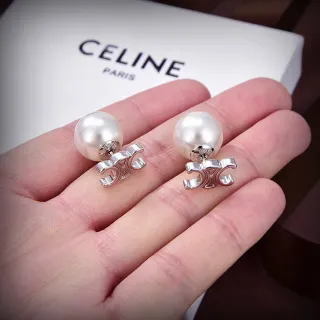 Celine Triomphe Boucles d'oreilles perles Stud