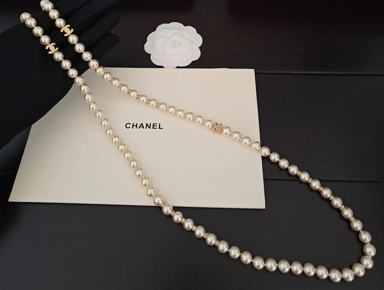 Chanel Colar de pérolas Bege Dourado Duplo Fio 5