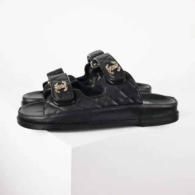 Chanel Preto Dourado Couro de Cordeiro Acolchoado Dupla Alça Slippers de Desliz 2