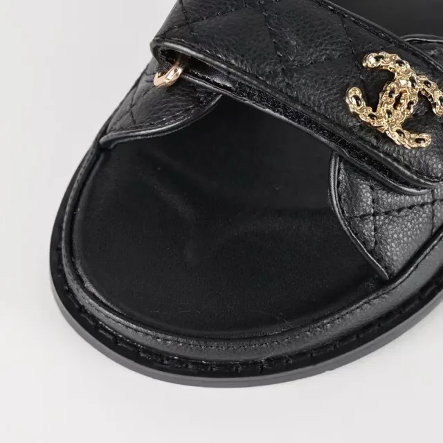 Chanel Preto Dourado Couro de Cordeiro Acolchoado Dupla Alça Slippers de Desliz 6