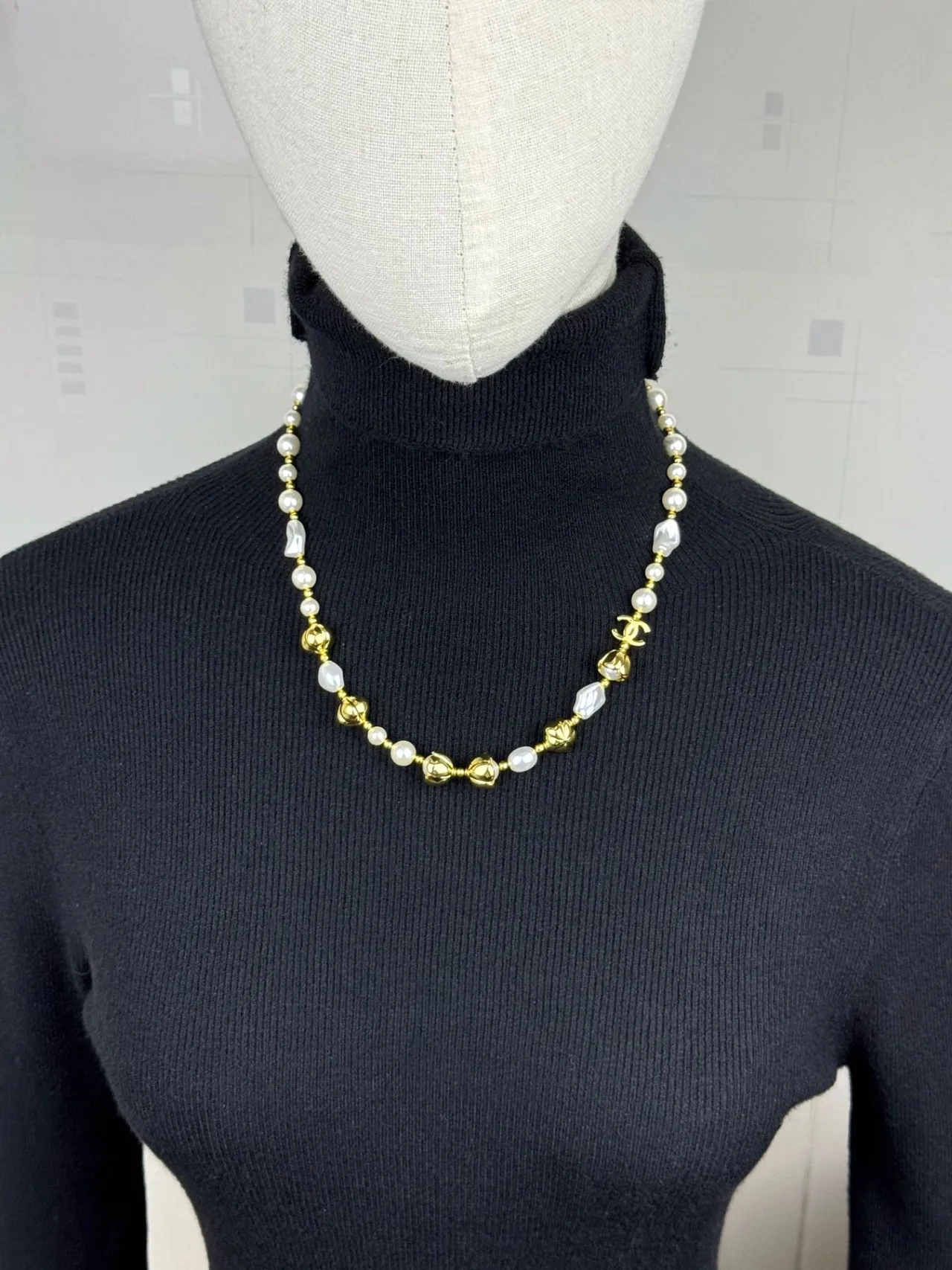 Chanel Camellia Pearl Necklace White Gold Chain Cultured Pearls Necklace 3