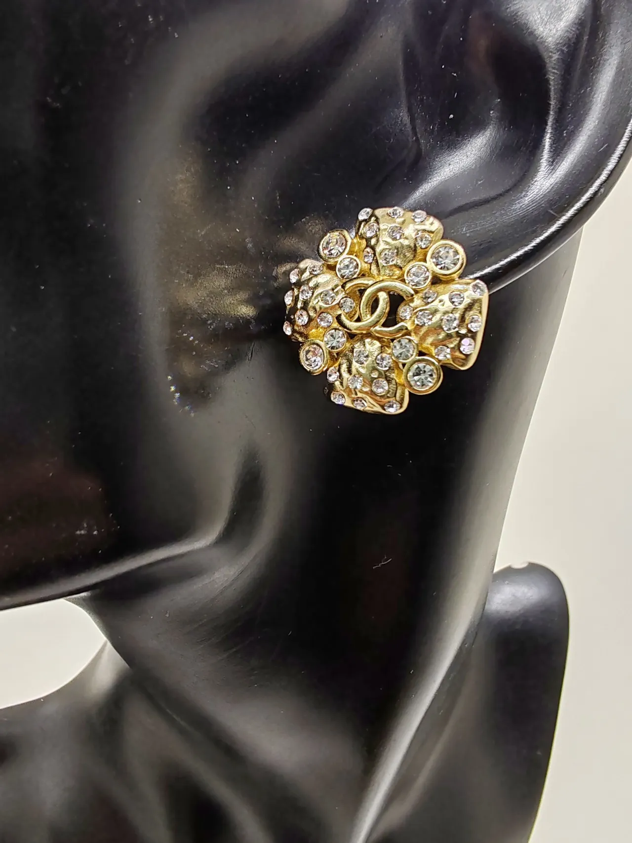 Chanel CC Cross Crystal Gold-Tone Stud Earrings 8