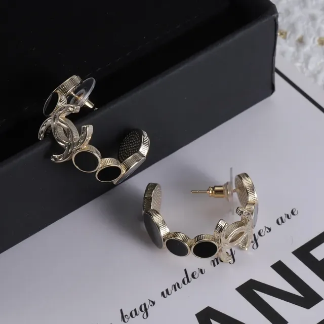 Chanel CC Logo Boucles d'oreilles Dorées avec Pierres Noires et Blanches 2