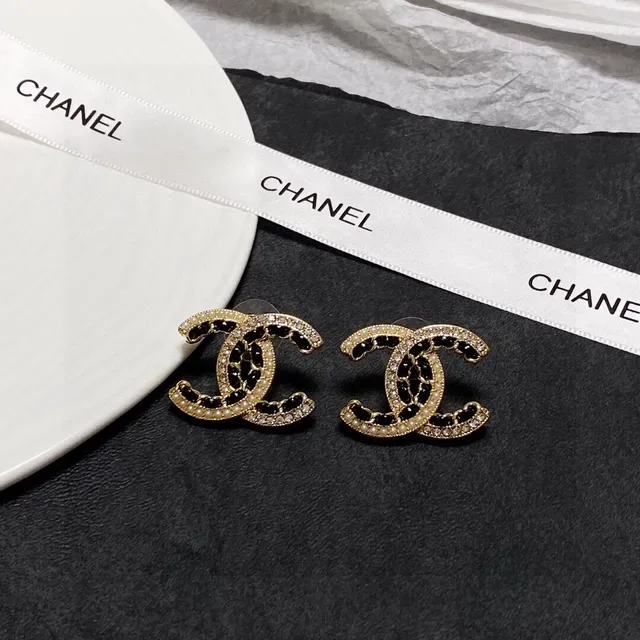 Chanel CC Logo Pearl and Crystal Earrings 2