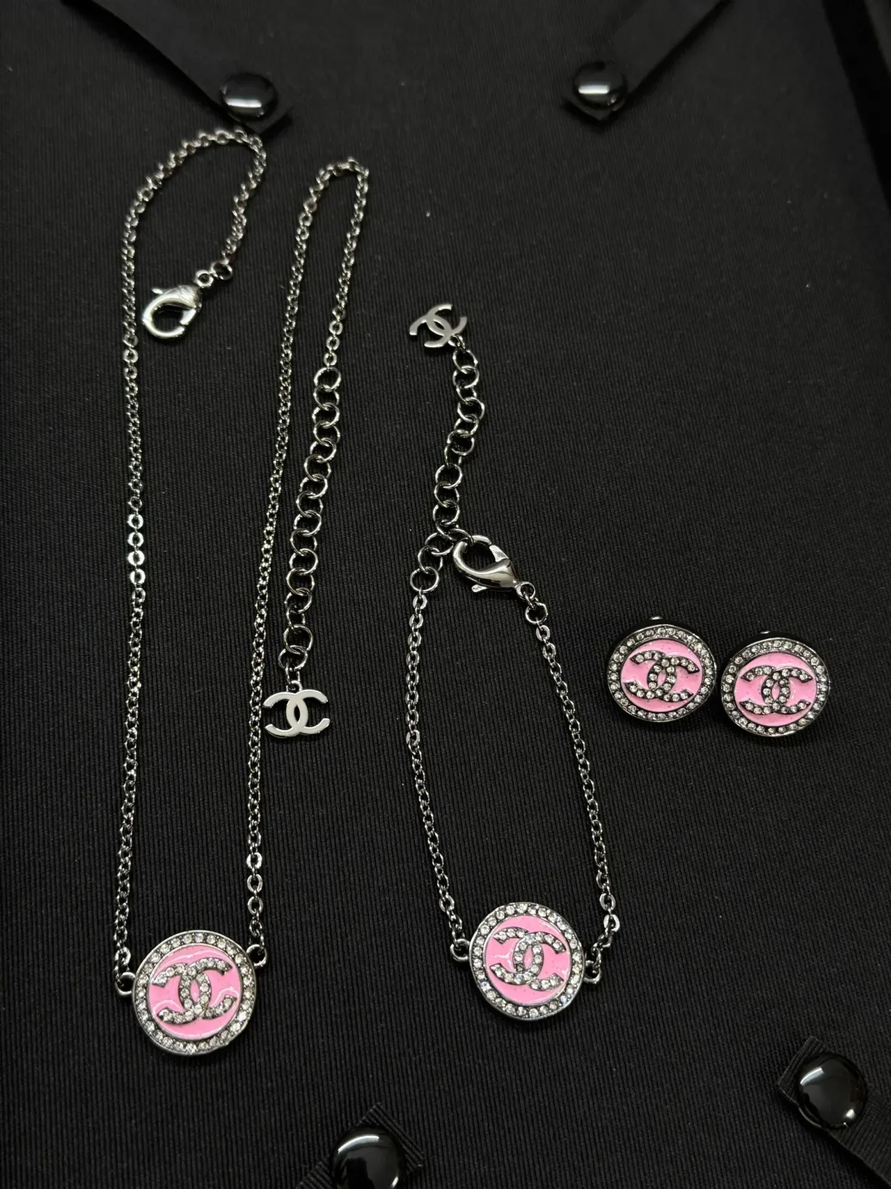 Chanel CC Logo Pendentif Collier Rose Argent Circulaire Émaillé Cristal-Pavé Bélière Collier 3