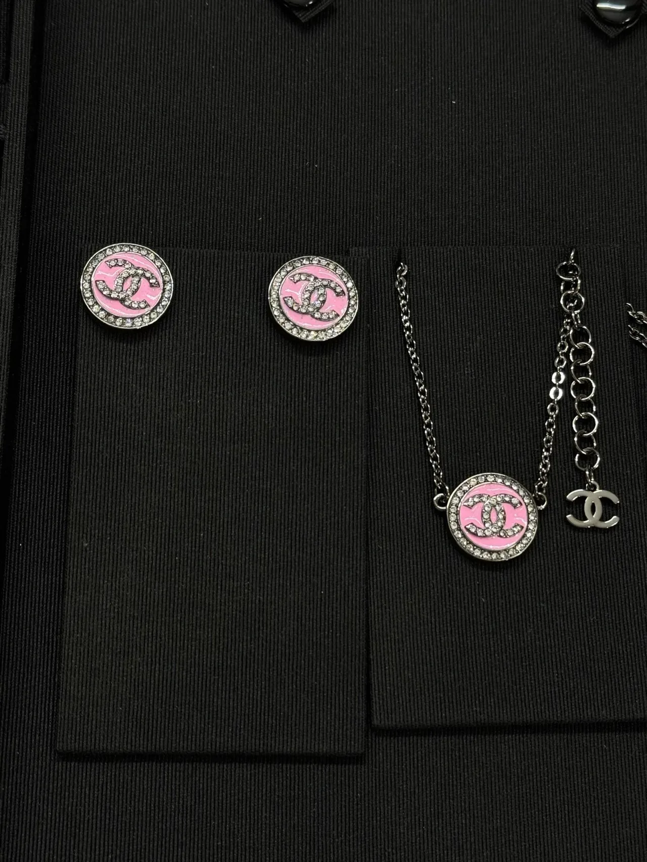 Chanel CC Logo Pendentif Collier Rose Argent Circulaire Émaillé Cristal-Pavé Bélière Collier 5