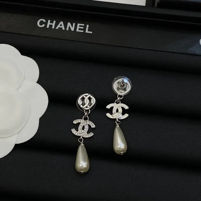 Chanel CC Pearl Drop Silver Gold Interlocking Logo Crystal-Encrusted Earrings 2