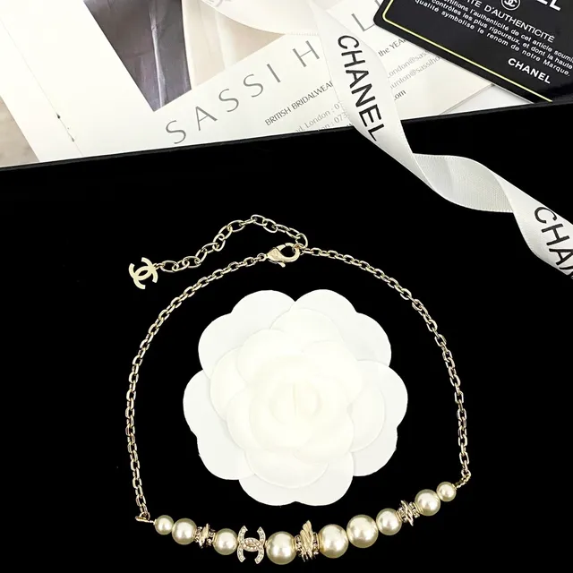Chanel CC Pearl Necklace Gold-Tone Chain Necklace 6