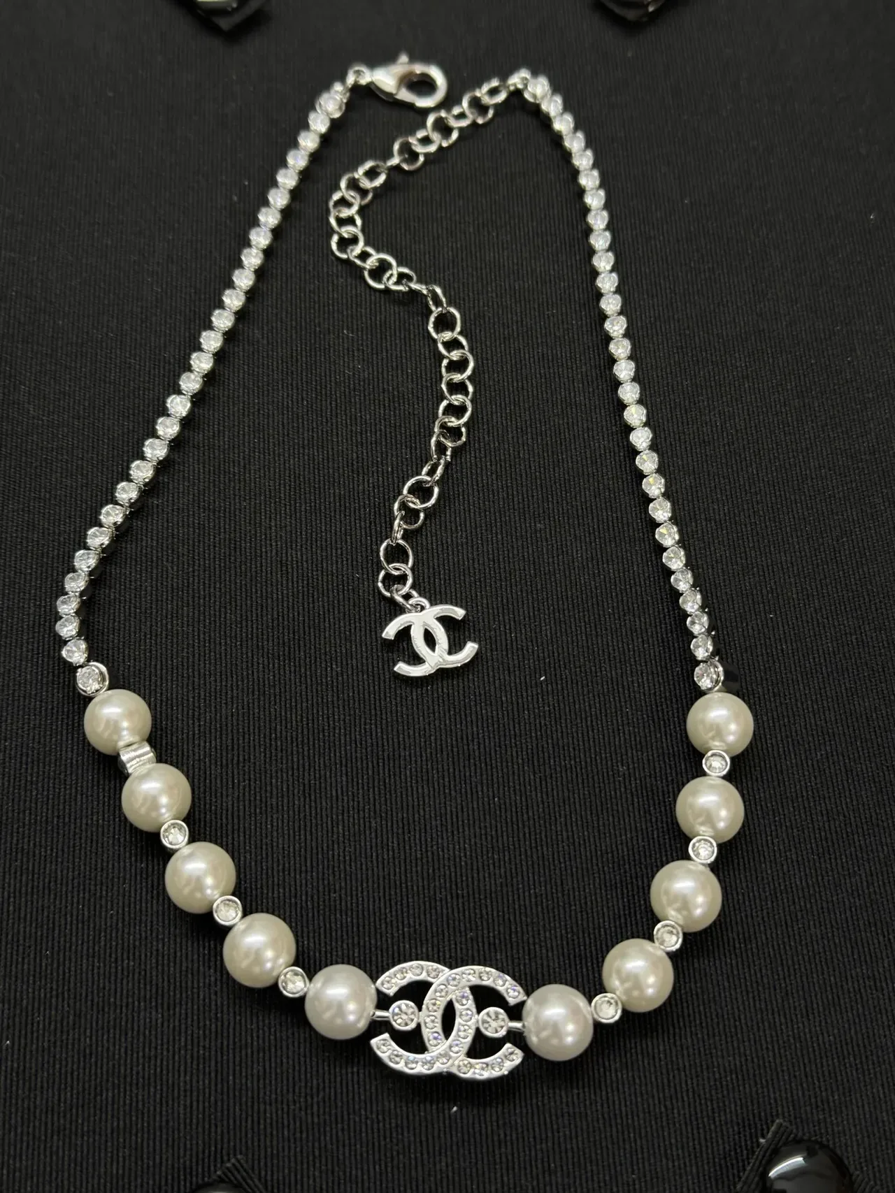 Chanel CC Collier perle argent blanc cristal chaîne interlockante pendentif 4