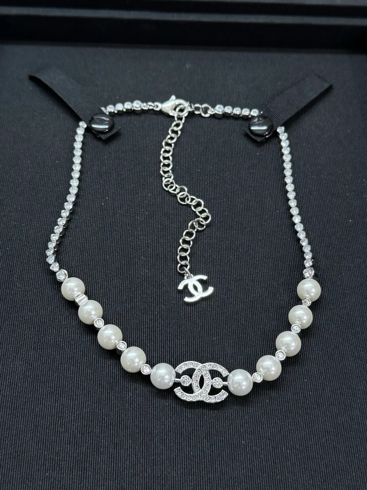 Chanel CC Collier perle argent blanc cristal chaîne interlockante pendentif 6