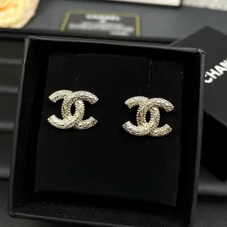 Chanel CC 银黑 interlocking logo 精美珠饰边框耳环