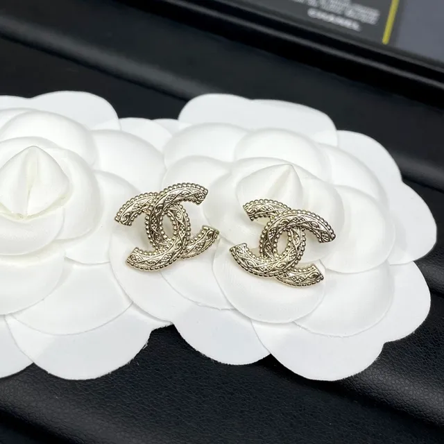 Chanel CC Silver Black Interlocking Logo Ornate Beaded Border Earrings 7