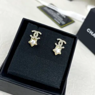 Chanel CC Star 水晶与珍珠耳钉