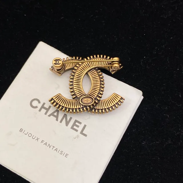 Chanel CC Zigzag Brooch White and Gold-Tone Brooches 3