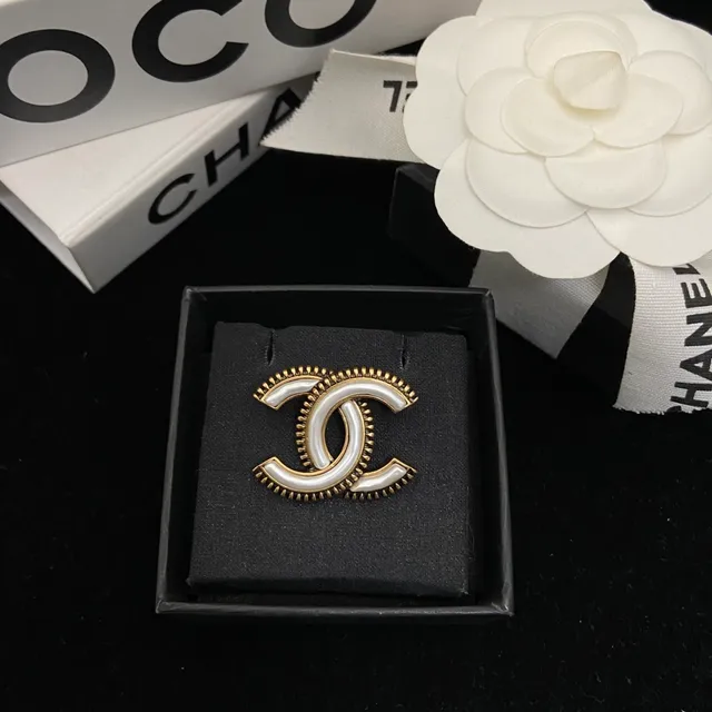 Chanel CC Zigzag Brooch White and Gold-Tone Brooches 5