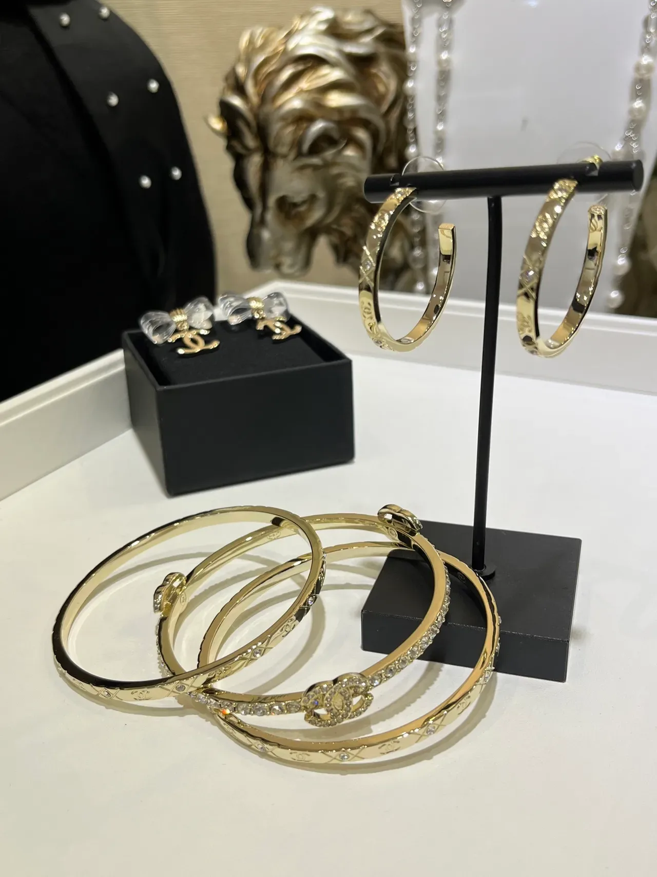 Bracelet Chanel Coco Crush en or transparent orné de cristaux 6