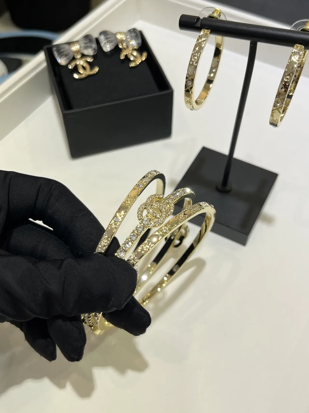Bracelet Chanel Coco Crush en or transparent orné de cristaux 7