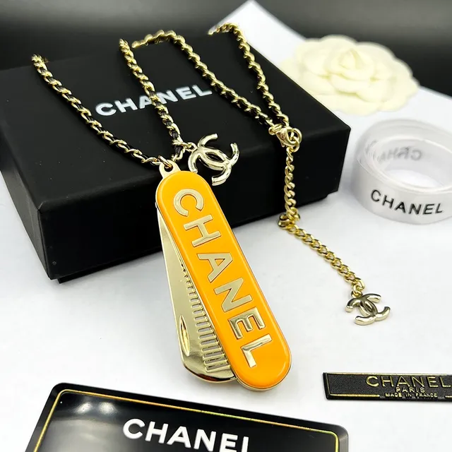 Chanel Comb Necklace Orange Black Enamel Barrel Charm Gold-Tone And Metal Necklace 7