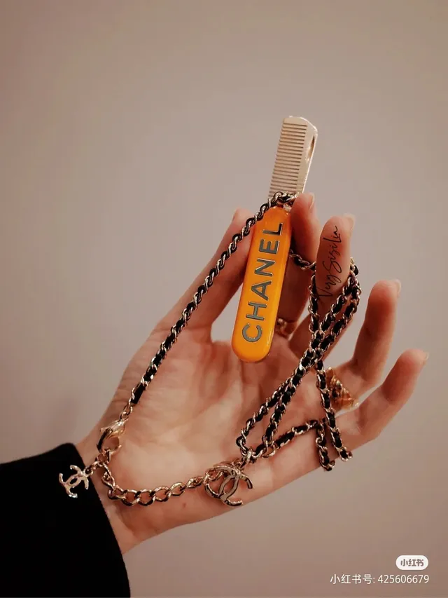 Chanel Comb Necklace Orange Black Enamel Barrel Charm Gold-Tone And Metal Necklace 8