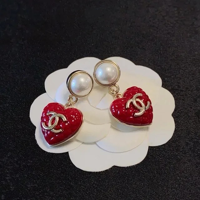 Chanel Heart Enamel Pearl Stud Earrings 7