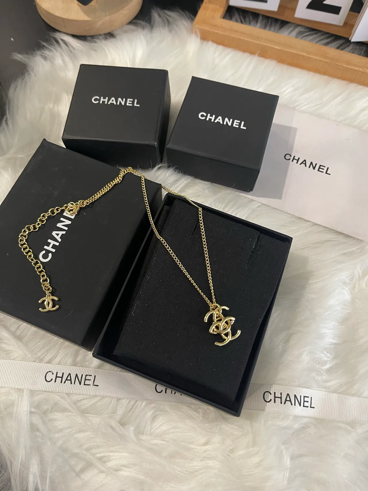 Chanel Interlocking CC Pendant Gold-Tone Necklace 6
