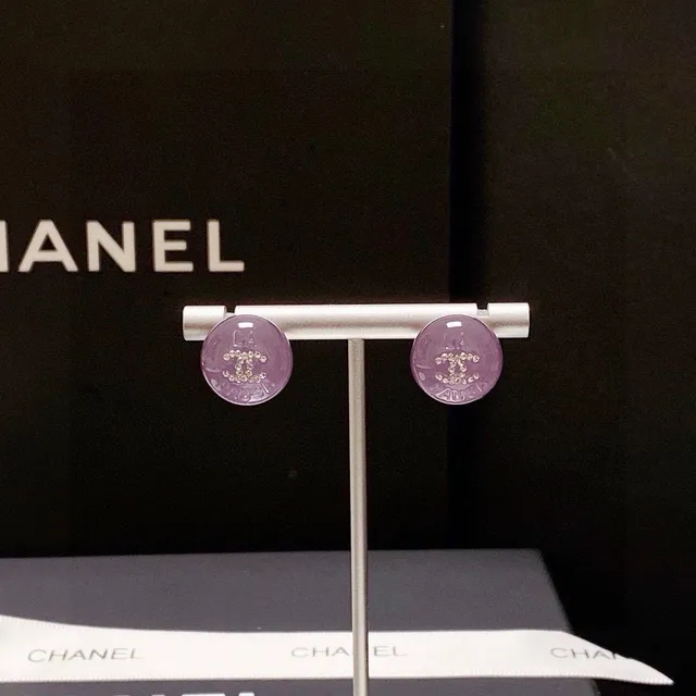 Chanel La Pause Purple Crystal CC Stud Earrings 3