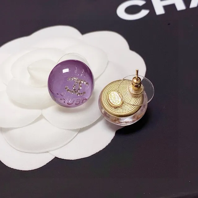 Chanel La Pause Purple Crystal CC Stud Earrings 7