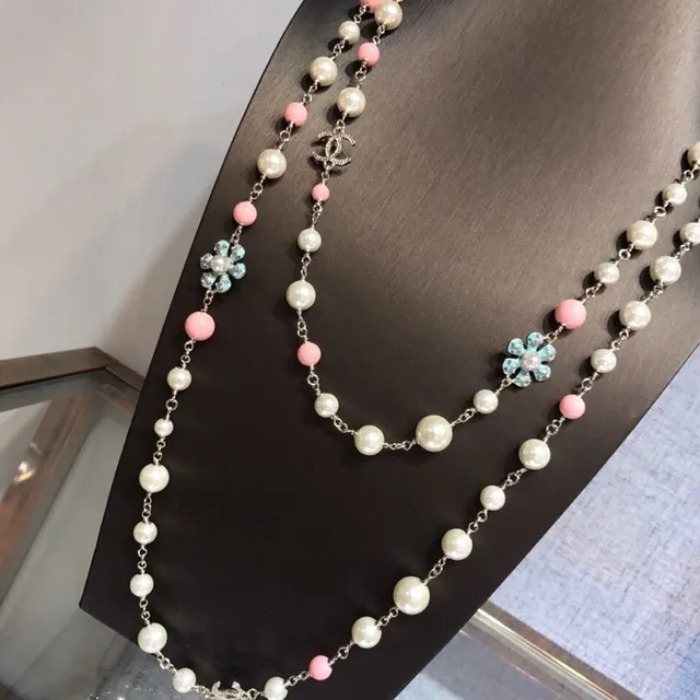 Chanel Collier Perles Longues Beige Rose Multi-Strand Collier de Perles 3