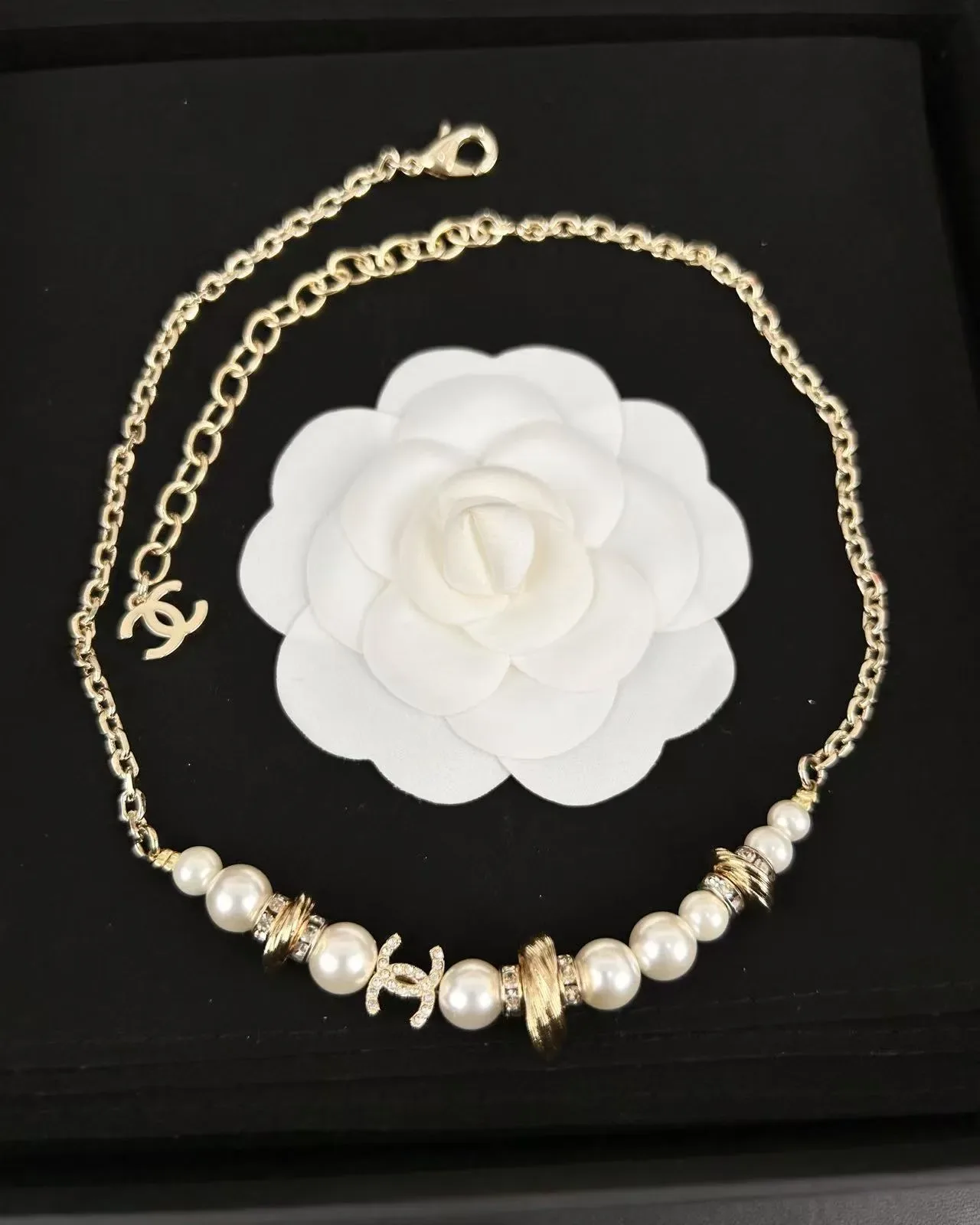 Chanel Collier Perles et Logo CC Chaîne Or 6