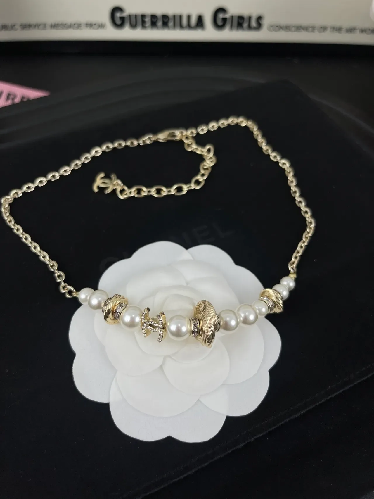 Chanel Collier Perles et Logo CC Chaîne Or 7
